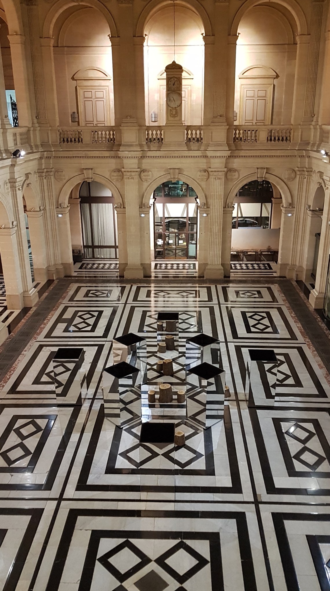 CCIECRITOIRECopyrighytLCOL